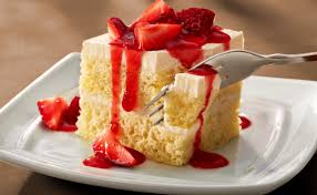 Strawberry Cream Cake (V)